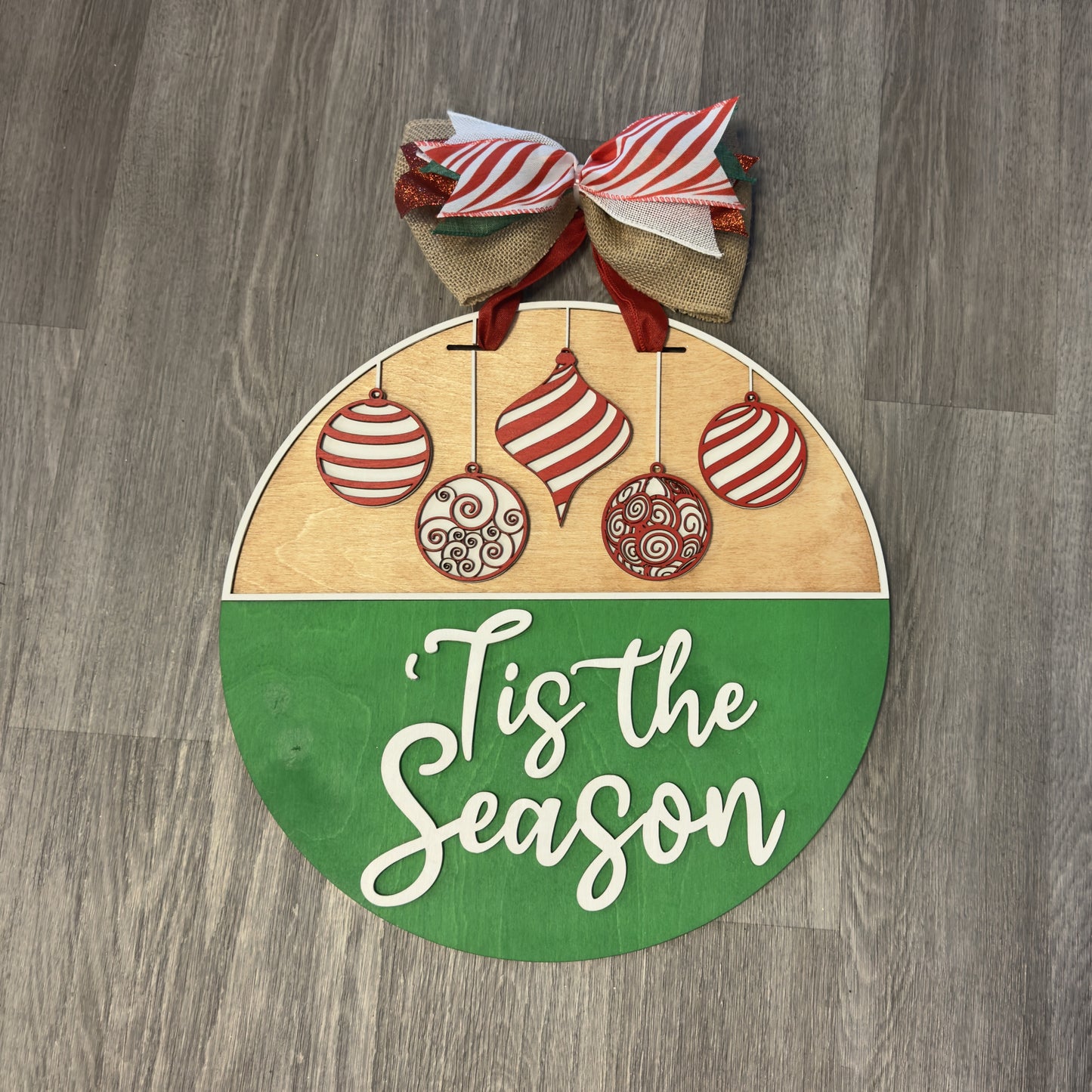 "'Tis the Season" Christmas Round Sign