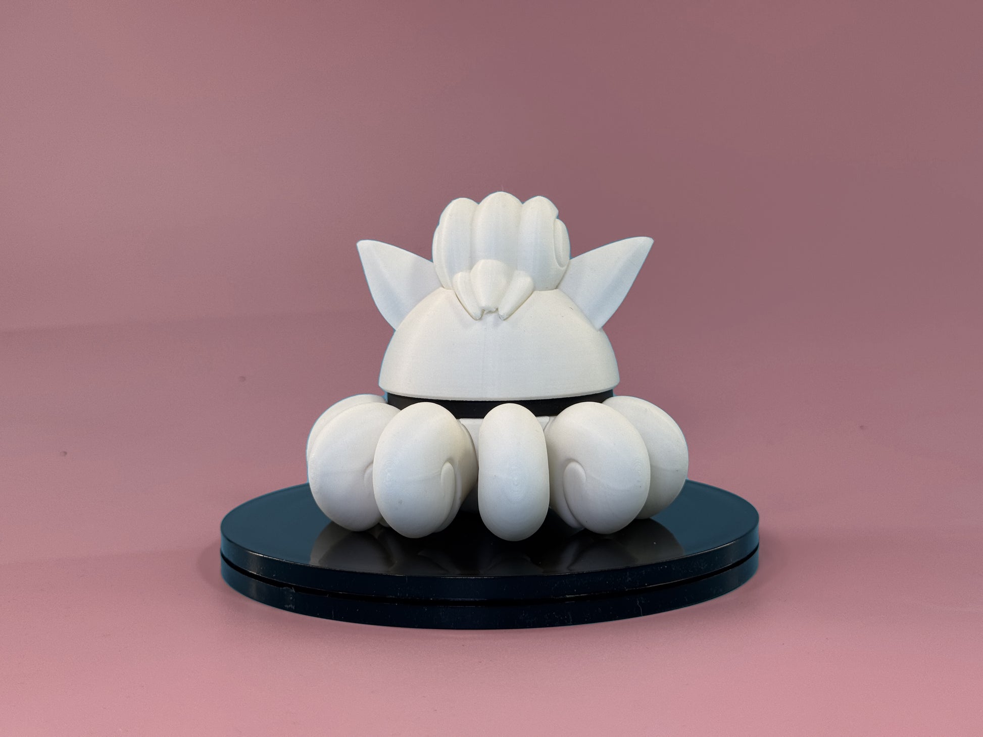 shiny:Vulpix Inspired Ball — view 3