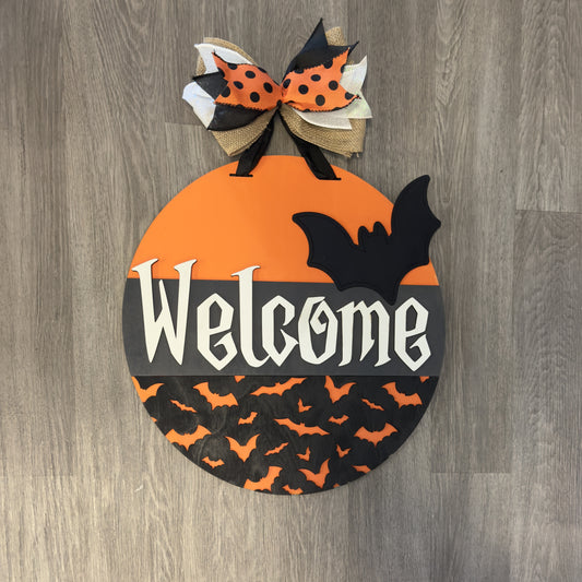"Welcome" with Bats Halloween Round Sign